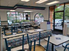 Taco Bell inside