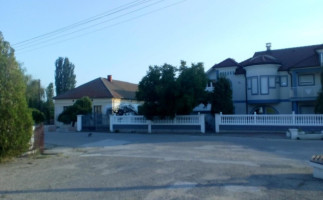 Ladušanovac outside