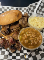 Ragin' Hog Bbq food