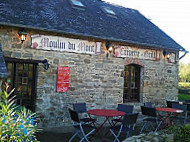 Le Moulin Du Mont inside