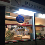 Baunes Pizza Udenfor