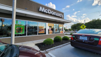 Mcdonald's outside