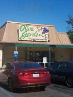 Olive Garden outside