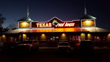 Texas Roadhouse outside