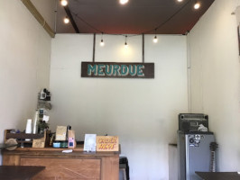 Meurdue Chocolate Coffee inside