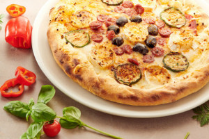 Univers Pizza food