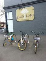 Gum Tree Good Food outside