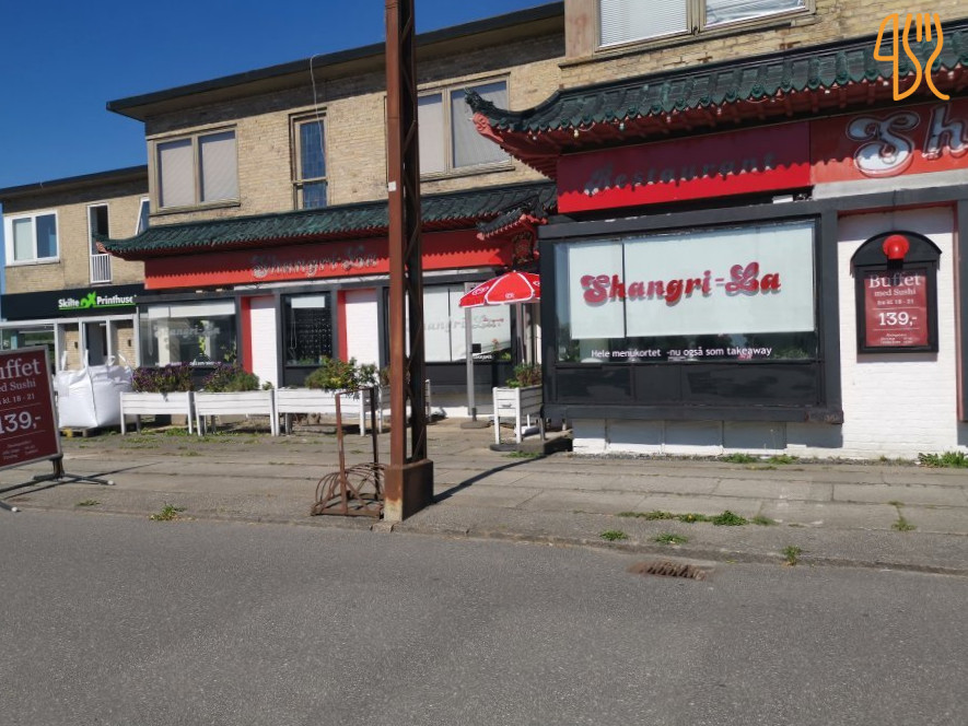Shangri-la Udenfor