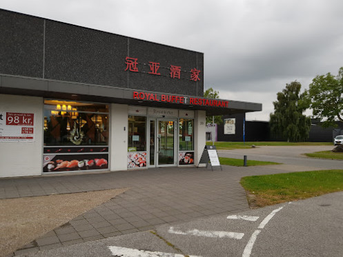 Golden House Udenfor