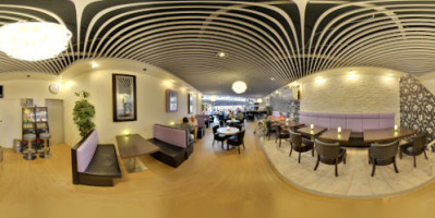 Cafe 31 inside