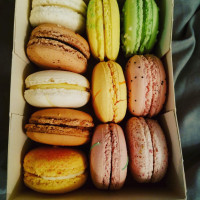 Les Macarons de Caroline food