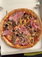 Pizza Subito food