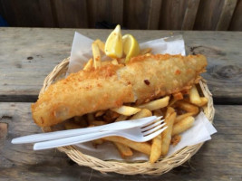 Innes' Boatshed food