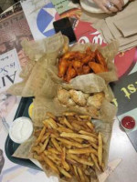 Wingstop inside