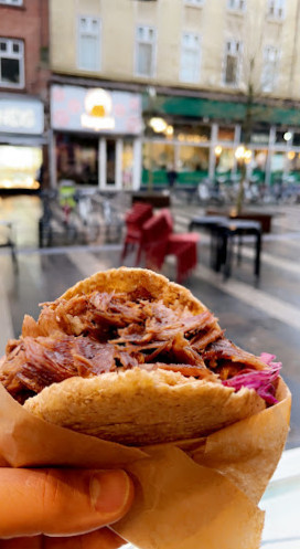 Royal Shawarma Mad
