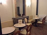 Salon Rodiere inside