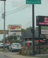 Chasers Grill outside