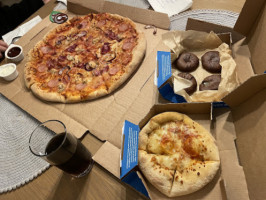 Domino's Pizza food