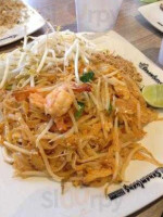 Sanam Luan Thai Cuisine food