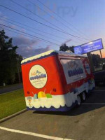 Rocky Top Snoballs outside