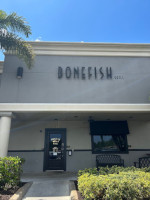 Bonefish Grill outside