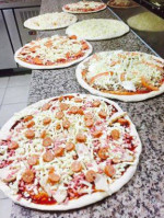 Pizza Presto food