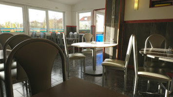 Pizzeria Triangeln inside