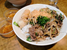 Dong Huong food