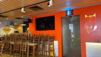 Hooters Singapore (clarke Quay) inside