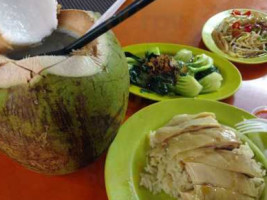 Teochew Beef Kway Teow food