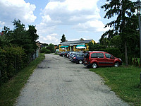 Gasthaus Storchenblick outside