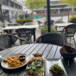 Felix Cafe&steakhouse Udenfor