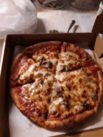 Gionino's Pizza food