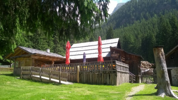 Jausenstation Stockerhütte inside