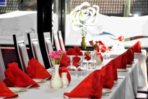 The Red Rose Tandoori food