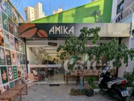 Amika Coffeehouse outside