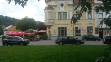 EHRENBERGER GmbH-Bäckerei-Kurkonditorei-Restaurant outside