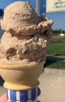 Igloo Frozen Custard outside