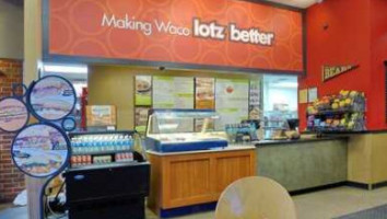 Schlotzsky's inside