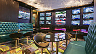 Ruth's VLT Lounge inside