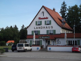 Landhaus Rosenbräu outside