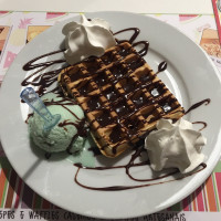 Crepe Canela food