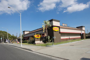 Denny's outside