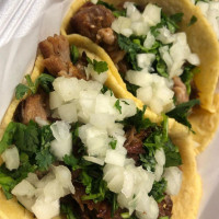 Chavelita's Taqueria food