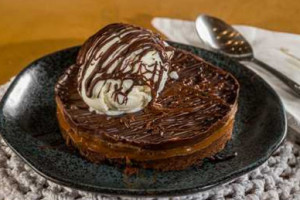 Brownie Do Ton Café food