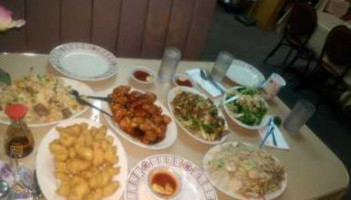 Wong's Garden food