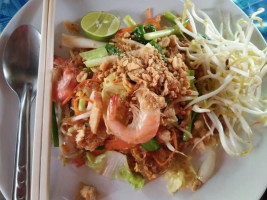 ร้านผัดไทย แม่อุบล บ้านต้นผึ้ง อ นาแก จ นครพนม food