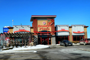 Boston Pizza outside