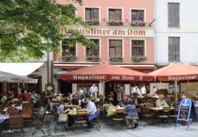 Augustiner am Dom inside