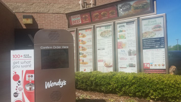 Wendy's outside